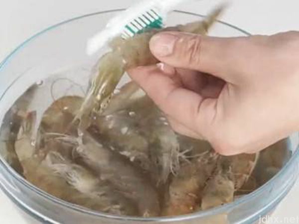竹节虾怎么处理干净(图3)