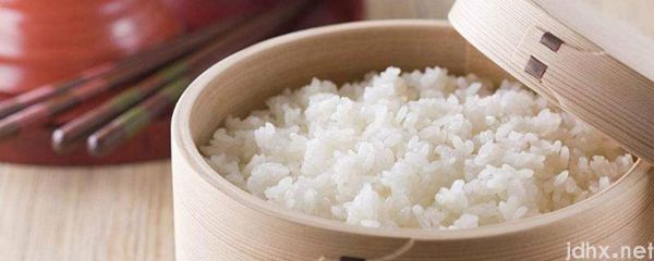 一个人蒸米饭放多少米(图1)