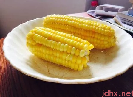 玉米煮多少分钟就可以吃了2